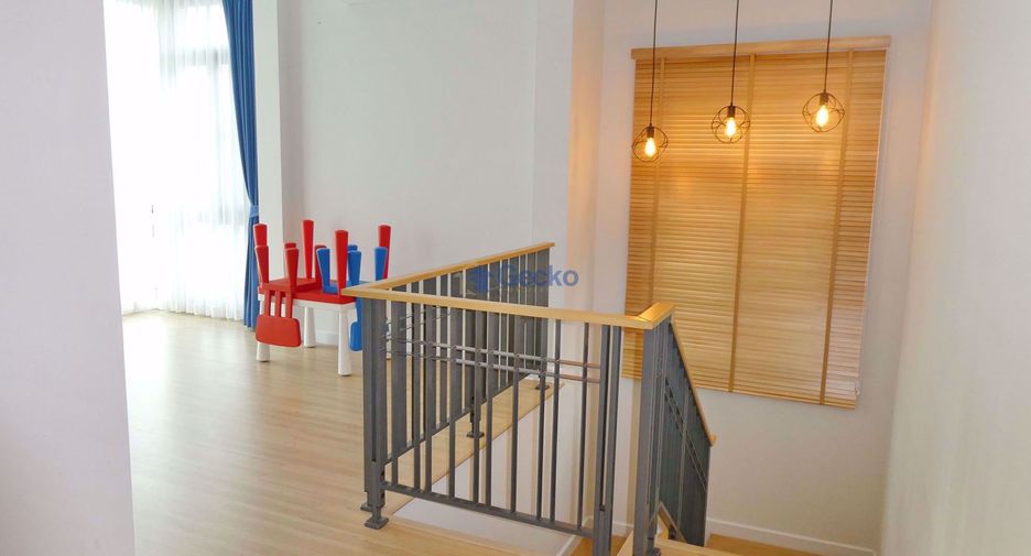 For sale 3 bedrooms house in East Pattaya, Pattaya