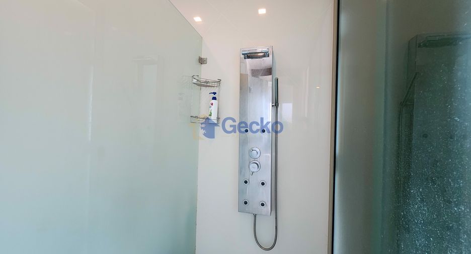 For sale 2 bedrooms condo in North Pattaya, Pattaya