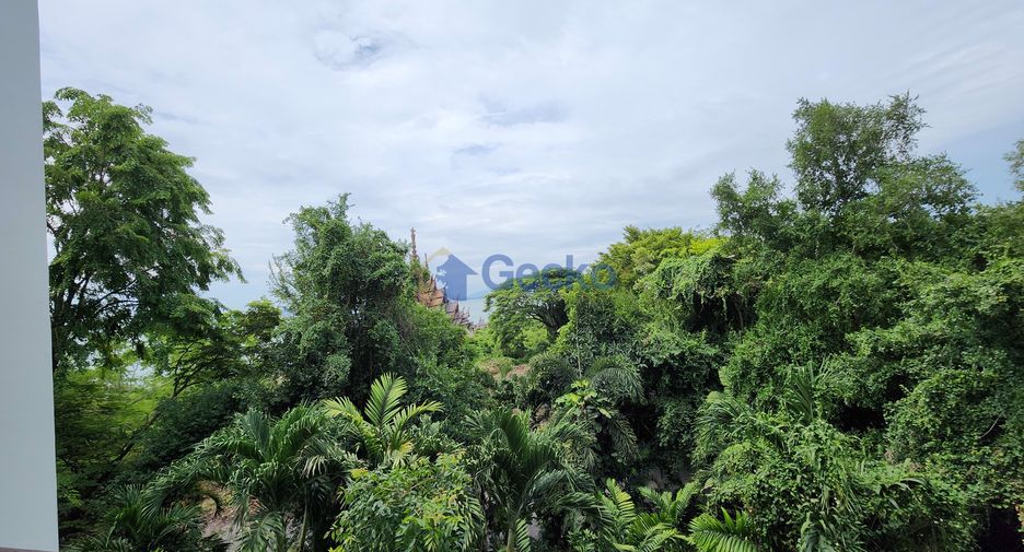 For sale 2 bedrooms condo in North Pattaya, Pattaya