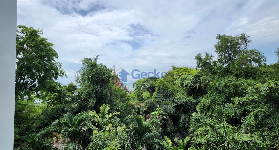 For sale 2 bedrooms condo in North Pattaya, Pattaya