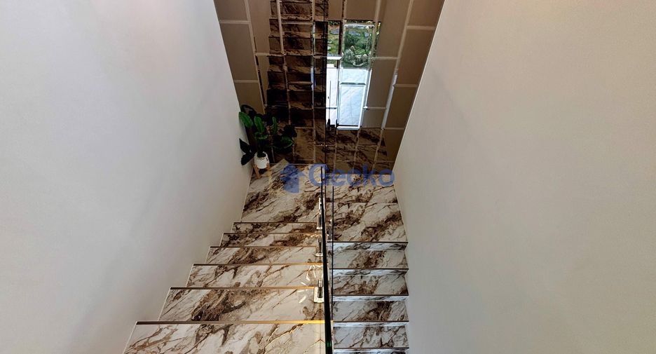 Casa en venta de 5 habitaciones en East Pattaya, Pattaya
