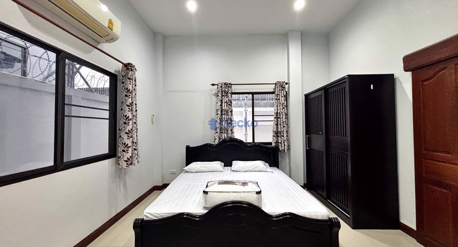 For rent 3 bedrooms house in Jomtien, Pattaya