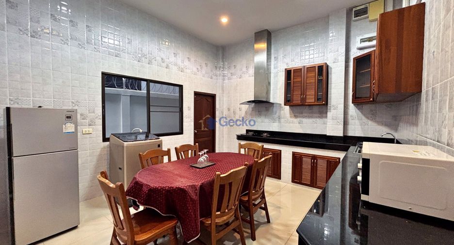 For rent 3 bedrooms house in Jomtien, Pattaya
