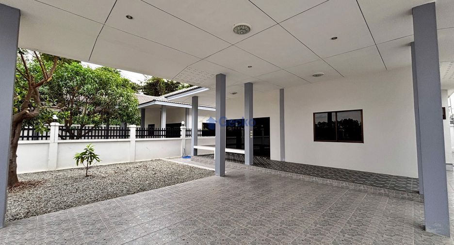 For rent 3 bedrooms house in Jomtien, Pattaya