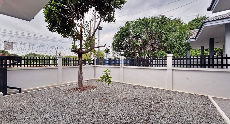 For rent 3 bedrooms house in Jomtien, Pattaya
