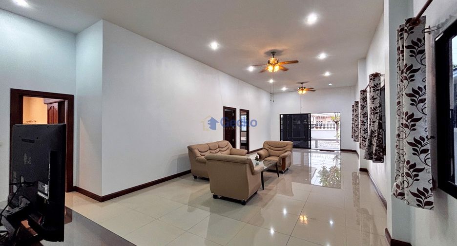 For rent 3 bedrooms house in Jomtien, Pattaya