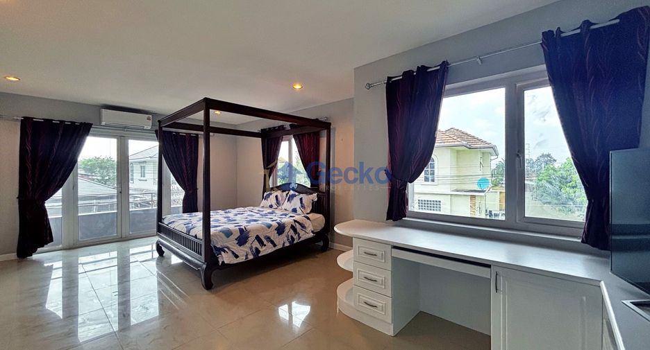 À louer 4 chambres maison à Bang Lamung, Chonburi