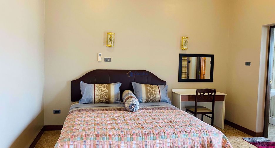 For sale 3 bedrooms house in East Pattaya, Pattaya