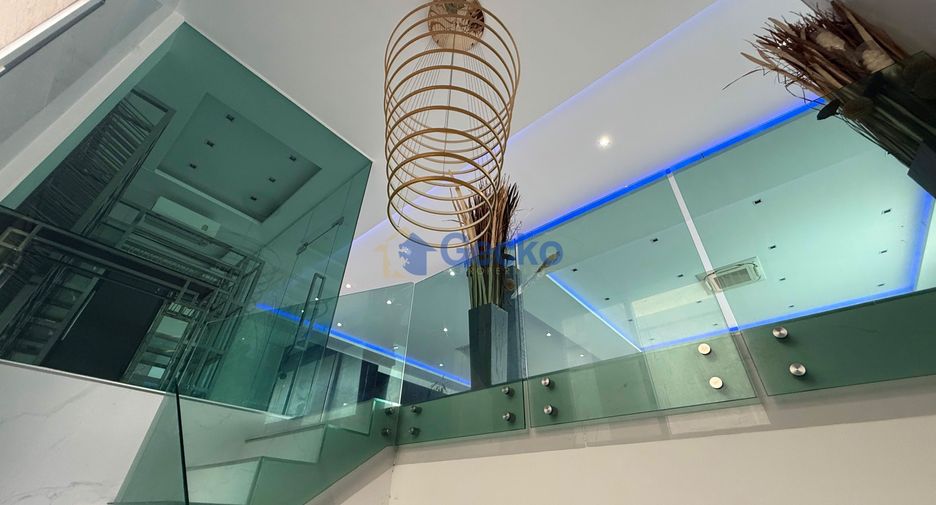 For sale 10 bedrooms house in East Pattaya, Pattaya
