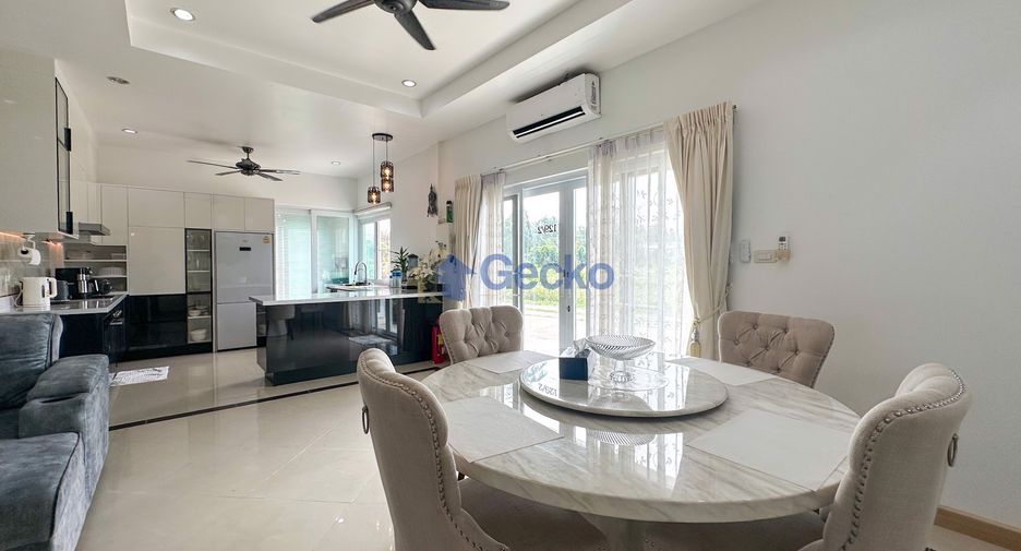 For sale 4 bedrooms house in Huay Yai, Pattaya