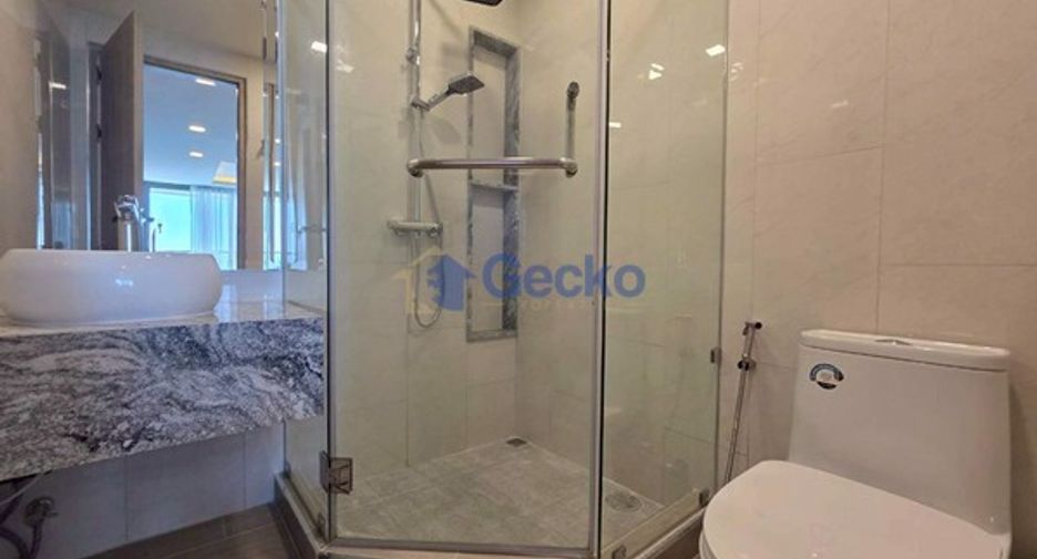 Condo en venta de 2 habitaciones en Pratumnak, Pattaya