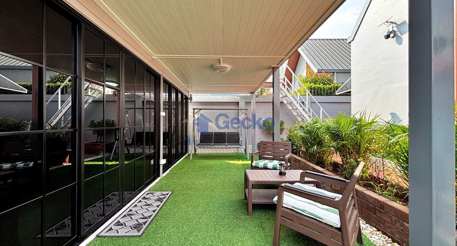 À vendre 6 chambres maison à East Pattaya, Pattaya