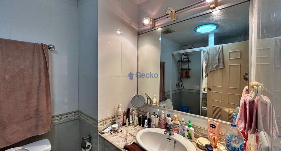 For sale 1 bed condo in Bang Lamung, Chonburi