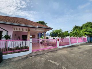 Haus zum Kauf mit 2 Zimmer in Bang Lamung, Chonburi