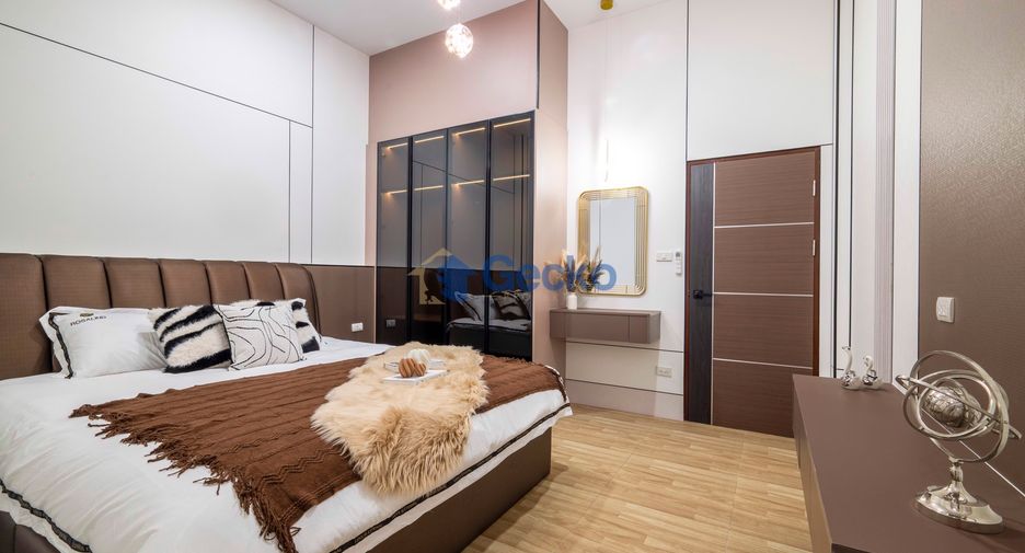 For sale 3 bedrooms house in East Pattaya, Pattaya