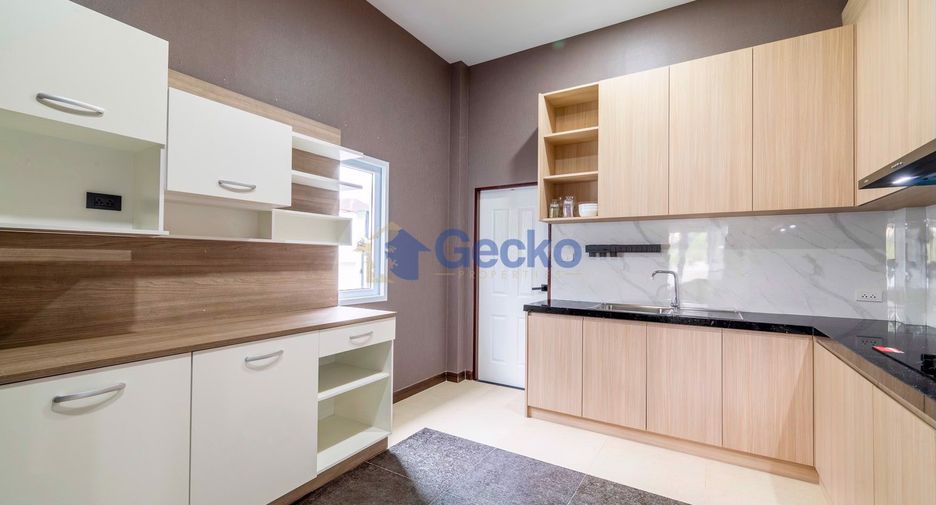 For sale 3 bedrooms house in East Pattaya, Pattaya
