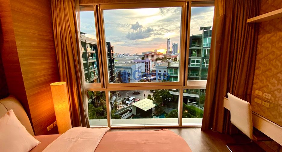 For rent 3 bedrooms condo in Central Pattaya, Pattaya
