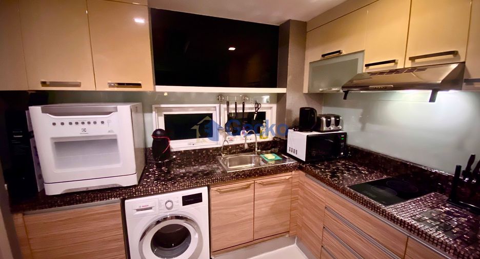 For rent 3 bedrooms condo in Central Pattaya, Pattaya