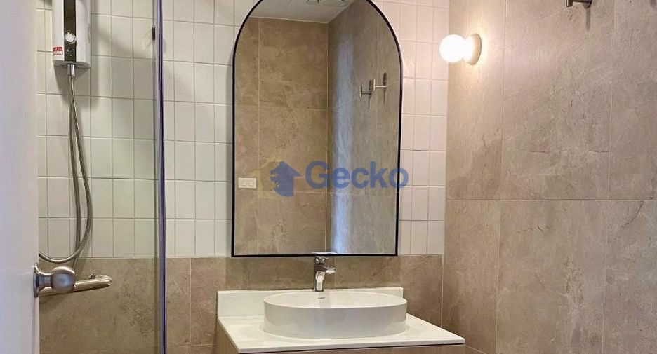 For rent 3 bedrooms condo in Sattahip, Chonburi