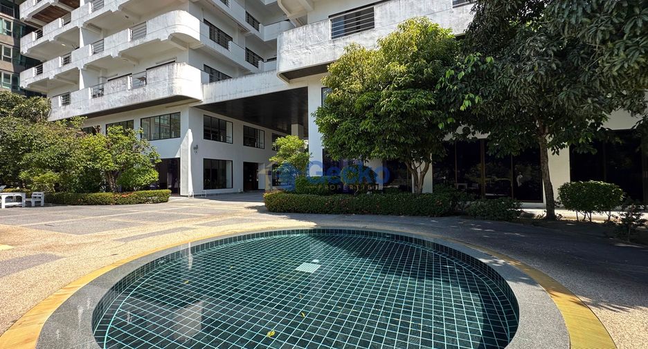 For rent 3 bedrooms condo in Sattahip, Chonburi