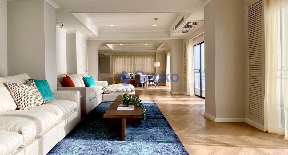 For rent 3 bedrooms condo in Sattahip, Chonburi