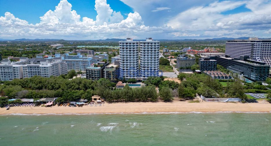 For rent 3 bedrooms condo in Sattahip, Chonburi