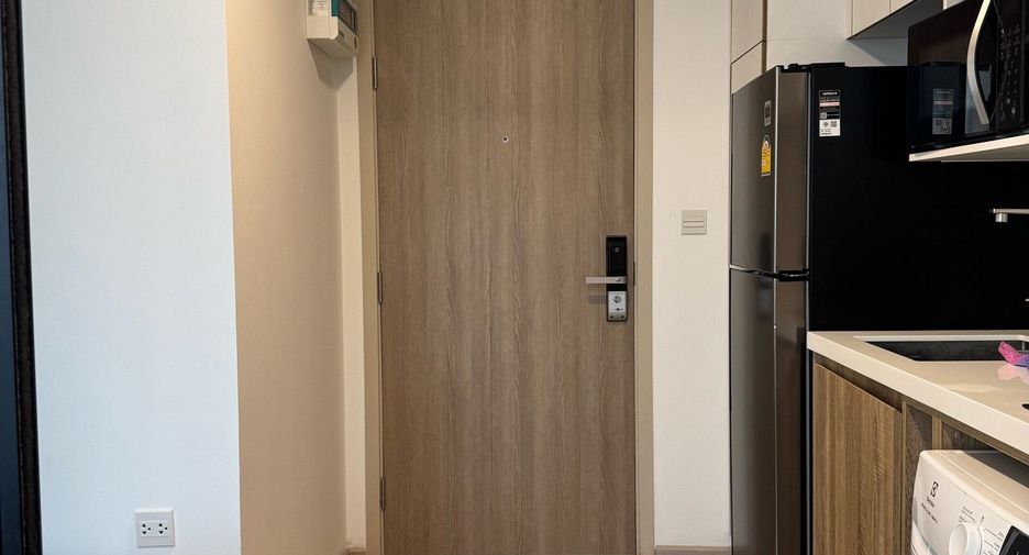For rent スタジオ condo in Khlong Toei, Bangkok
