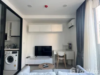 For rent studio condo in Khlong Toei, Bangkok