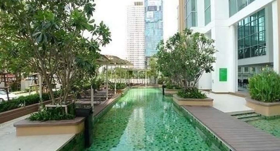 Condo en alquiler de 1 habitaciones en Khlong San, Bangkok
