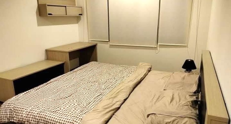 Condo en alquiler de 1 habitaciones en Khlong San, Bangkok