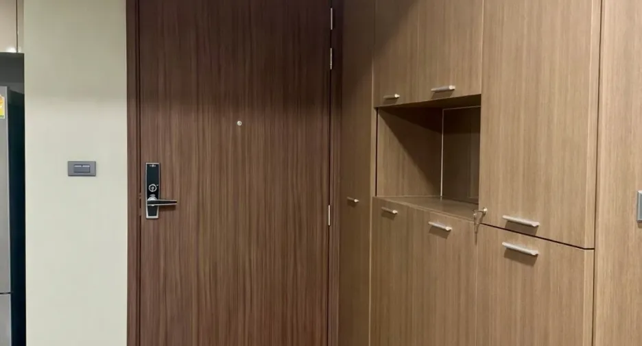 For rent 2 bedrooms condo in Sathon, Bangkok