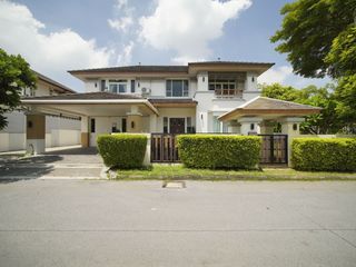For rent 4 bedrooms house in Taling Chan, Bangkok