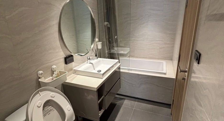 For rent 1 bed condo in Watthana, Bangkok