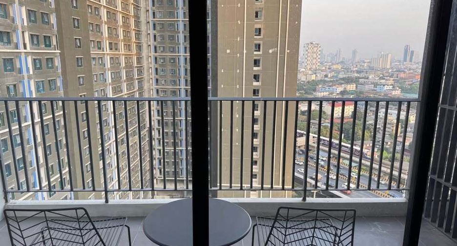 À louer 3 chambres condo à Chom Thong, Bangkok