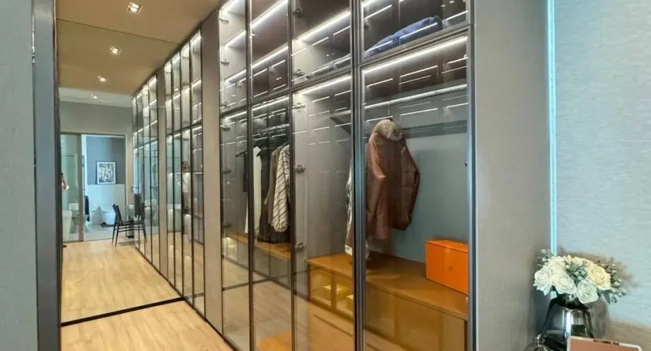 Casa en alquiler de 4 habitaciones en Saphan Sung, Bangkok