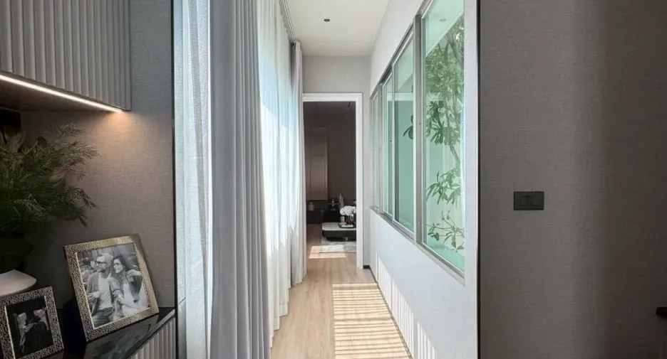 Casa en alquiler de 4 habitaciones en Saphan Sung, Bangkok
