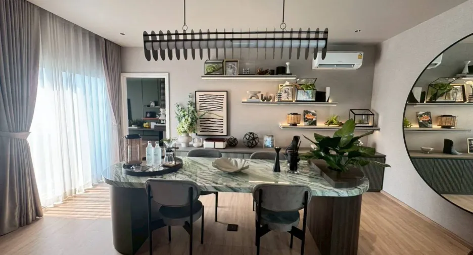 Casa en alquiler de 4 habitaciones en Saphan Sung, Bangkok