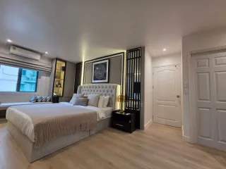 À louer 2 chambres condo à Yan Nawa, Bangkok