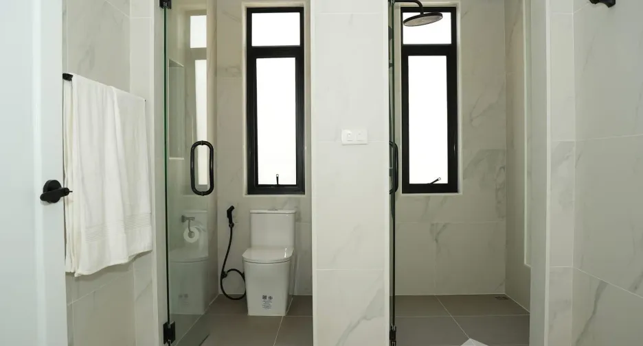 For sale 5 bedrooms villa in Thalang, Phuket