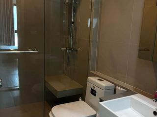 Wohnung zur Miete mit 2 Zimmer in Huai Khwang, Bangkok
