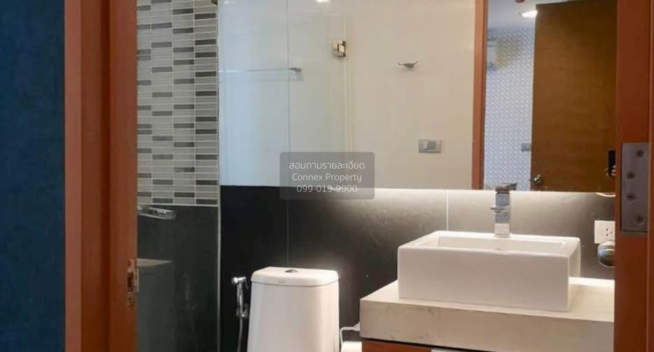 For sale 1 bed condo in Khlong Toei, Bangkok