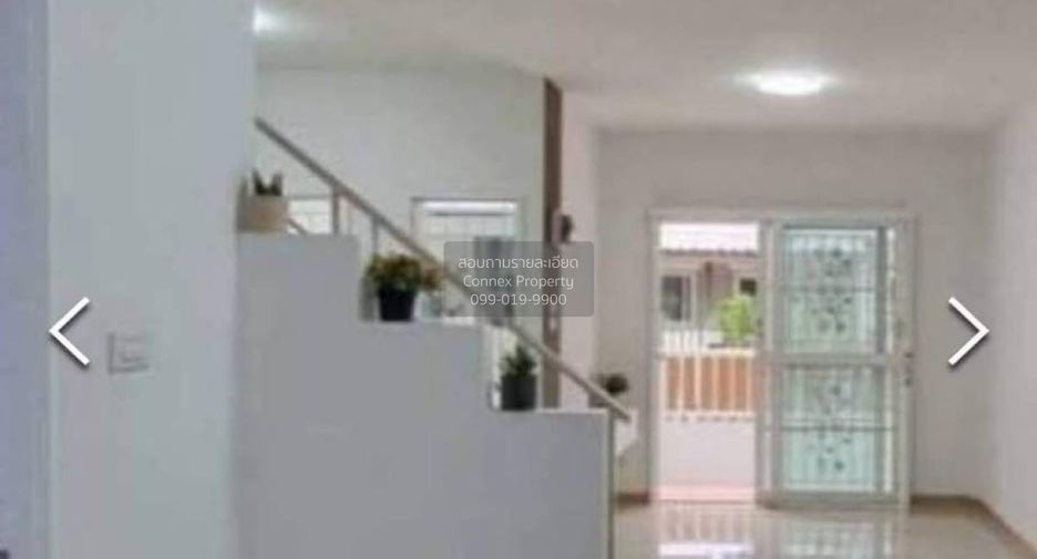 For sale 3 bedrooms townhouse in Thung Khru, Bangkok