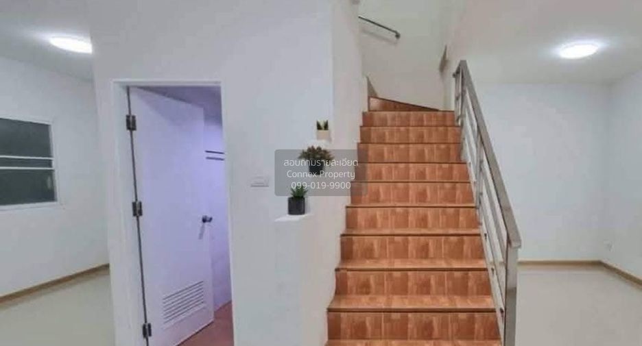 For sale 3 bedrooms townhouse in Thung Khru, Bangkok