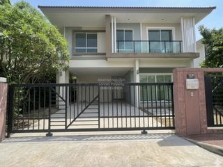 For sale 4 bedrooms house in Don Mueang, Bangkok