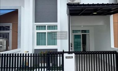 For sale 2 bedrooms townhouse in East Pattaya, Pattaya