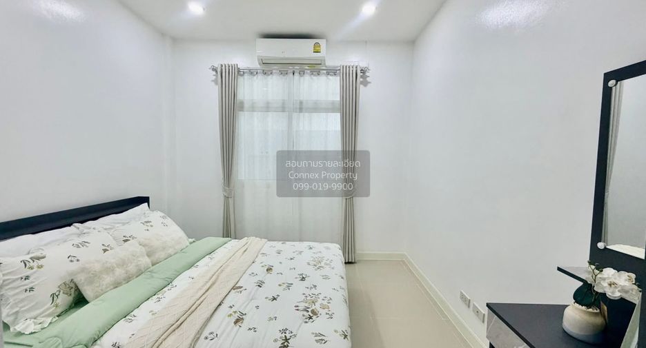 For sale 2 bedrooms townhouse in East Pattaya, Pattaya