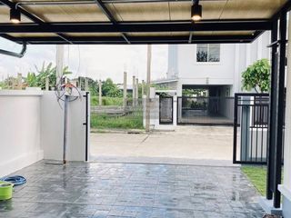 For sale 3 bedrooms house in Sam Khok, Pathum Thani