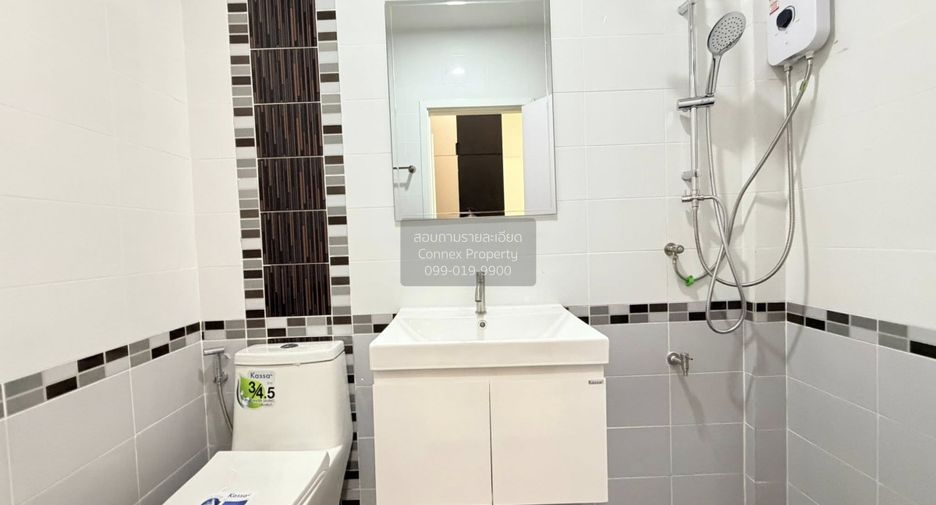 For sale 2 bedrooms townhouse in East Pattaya, Pattaya