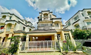 Haus zum Kauf mit 5 Zimmer in Chatuchak, Bangkok