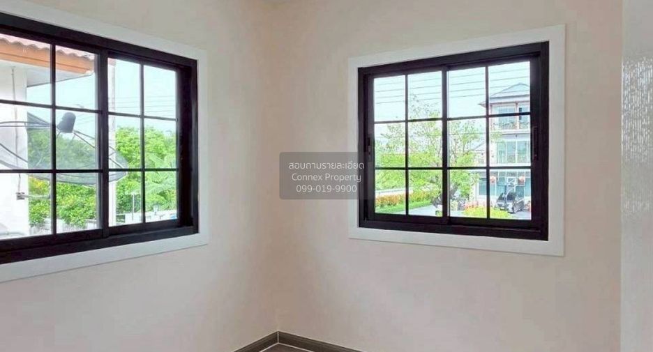 Casa adosada en venta de 4 habitaciones en Bang Kruai, Nonthaburi